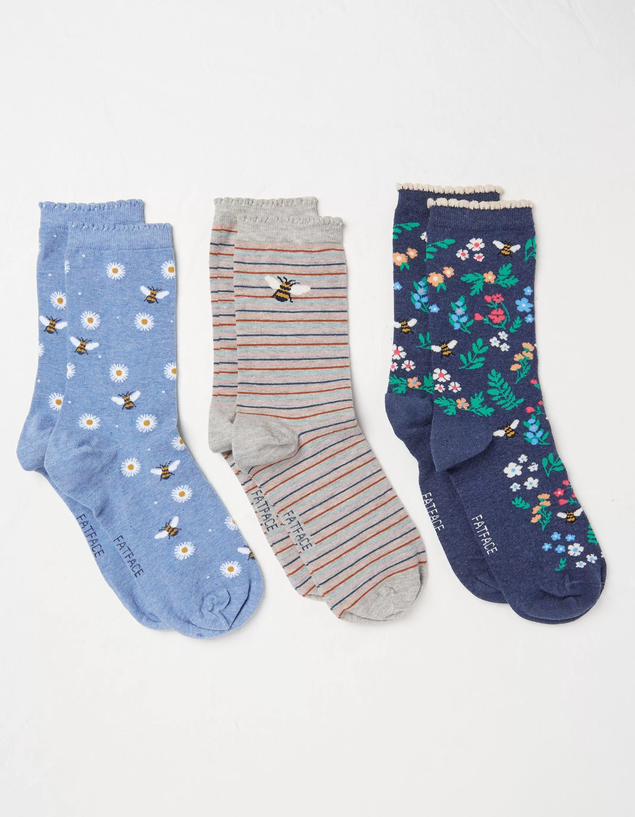 Store FatFace 3 Pack Bee Socks In A Box Multi