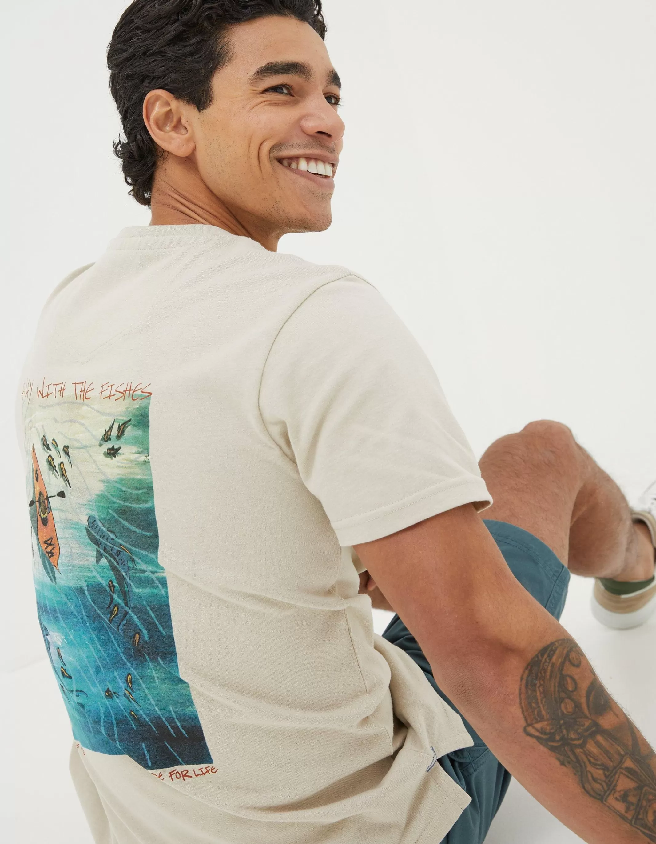 Flash Sale FatFace Away With The Fishes T-Shirt Washed Natural