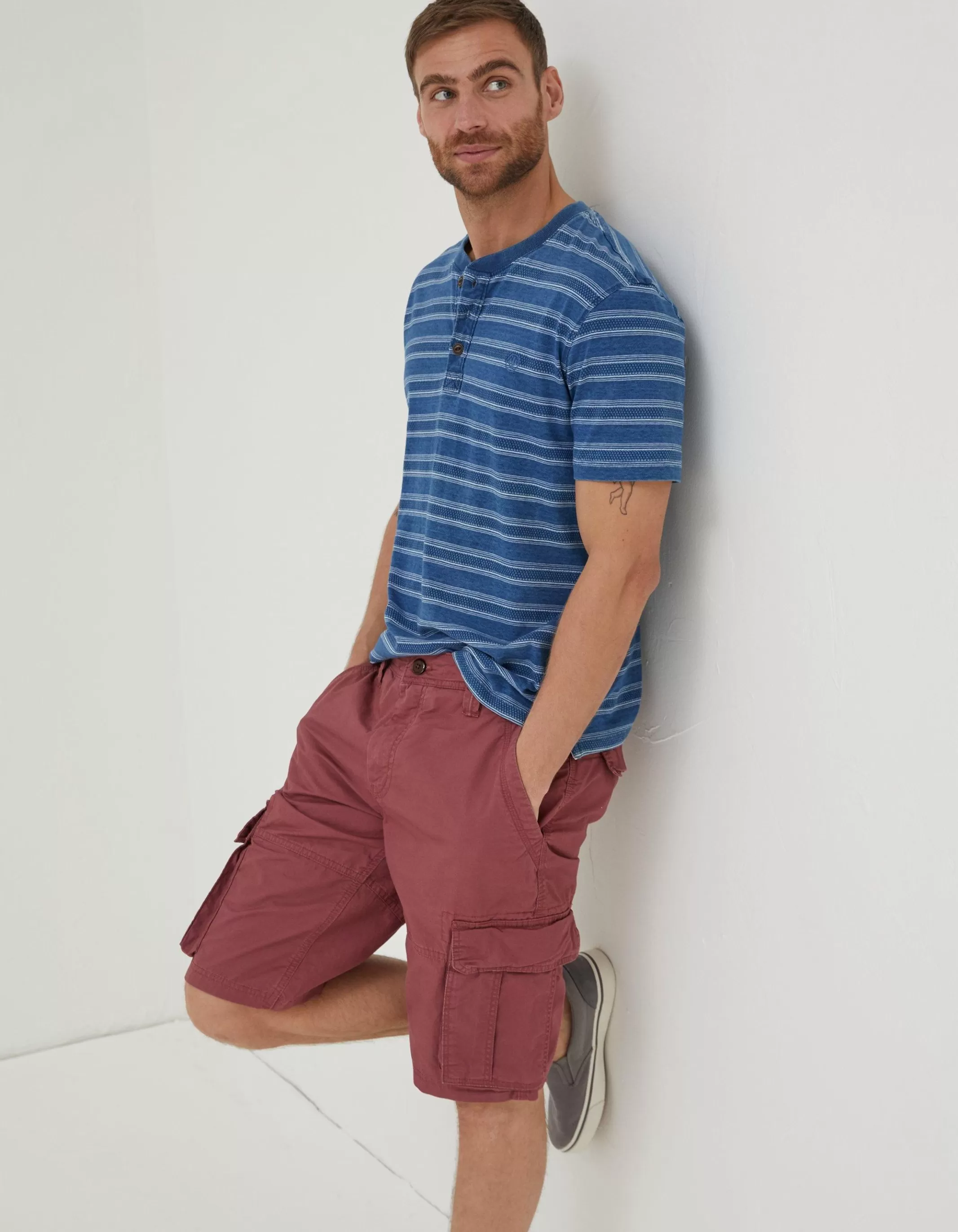 Best FatFace Bude Lightweight Cargo Shorts Berry Pink