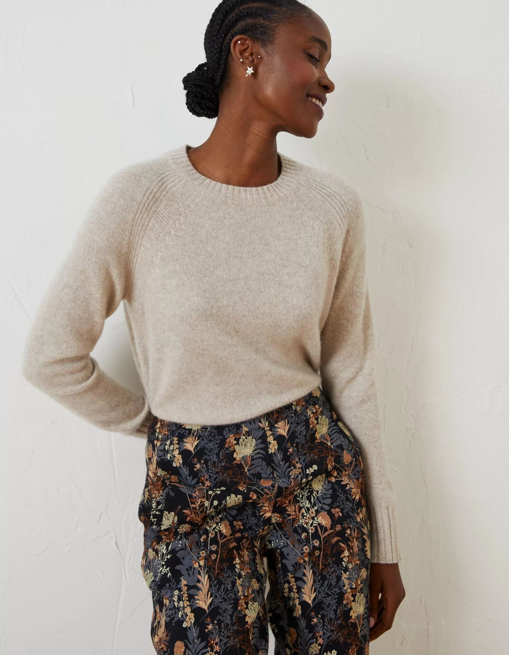 Hot FatFace Cassie Cashmere Crew Jumper Oatmeal