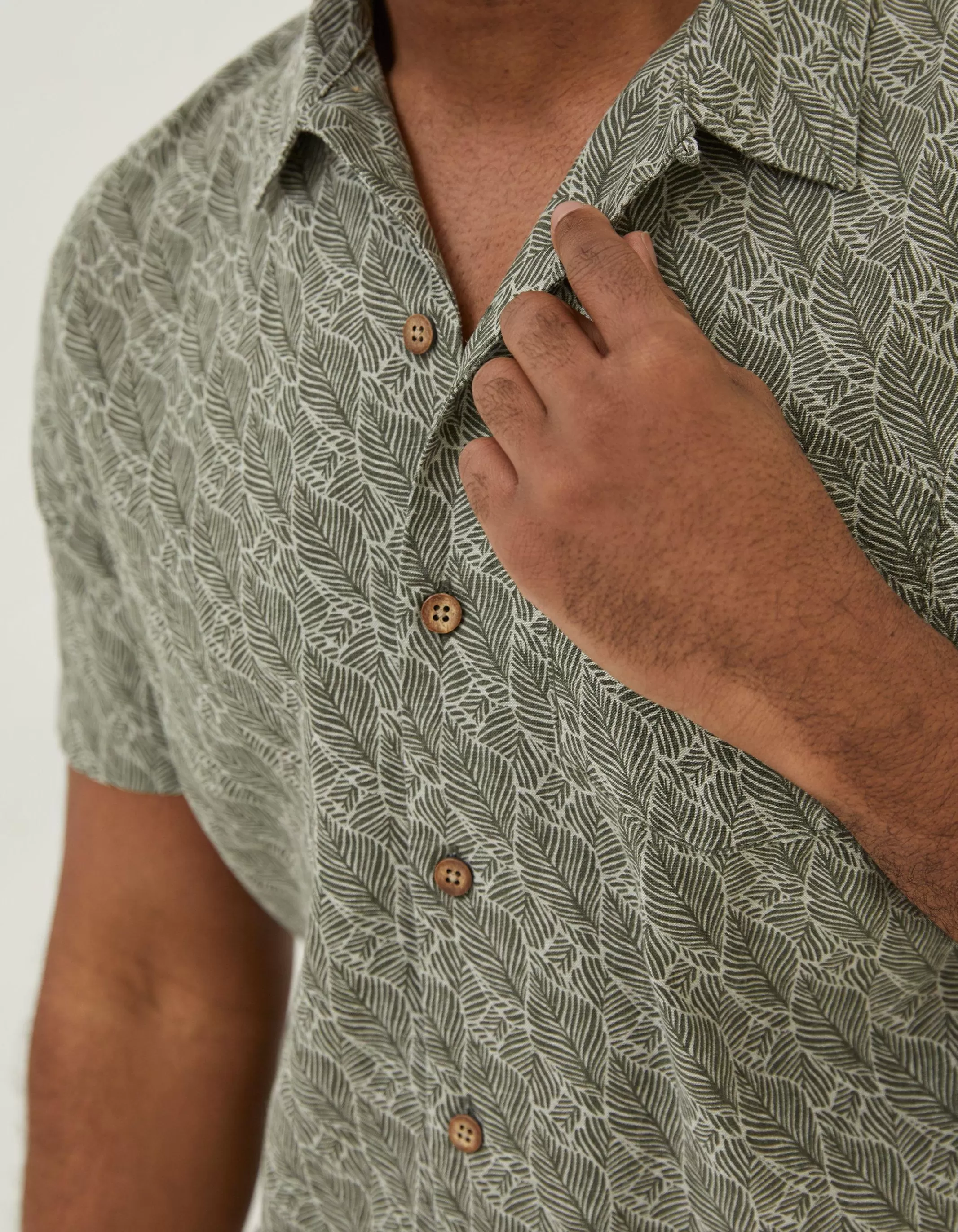 New FatFace Dempsey Leaf Print Shirt Khaki Green