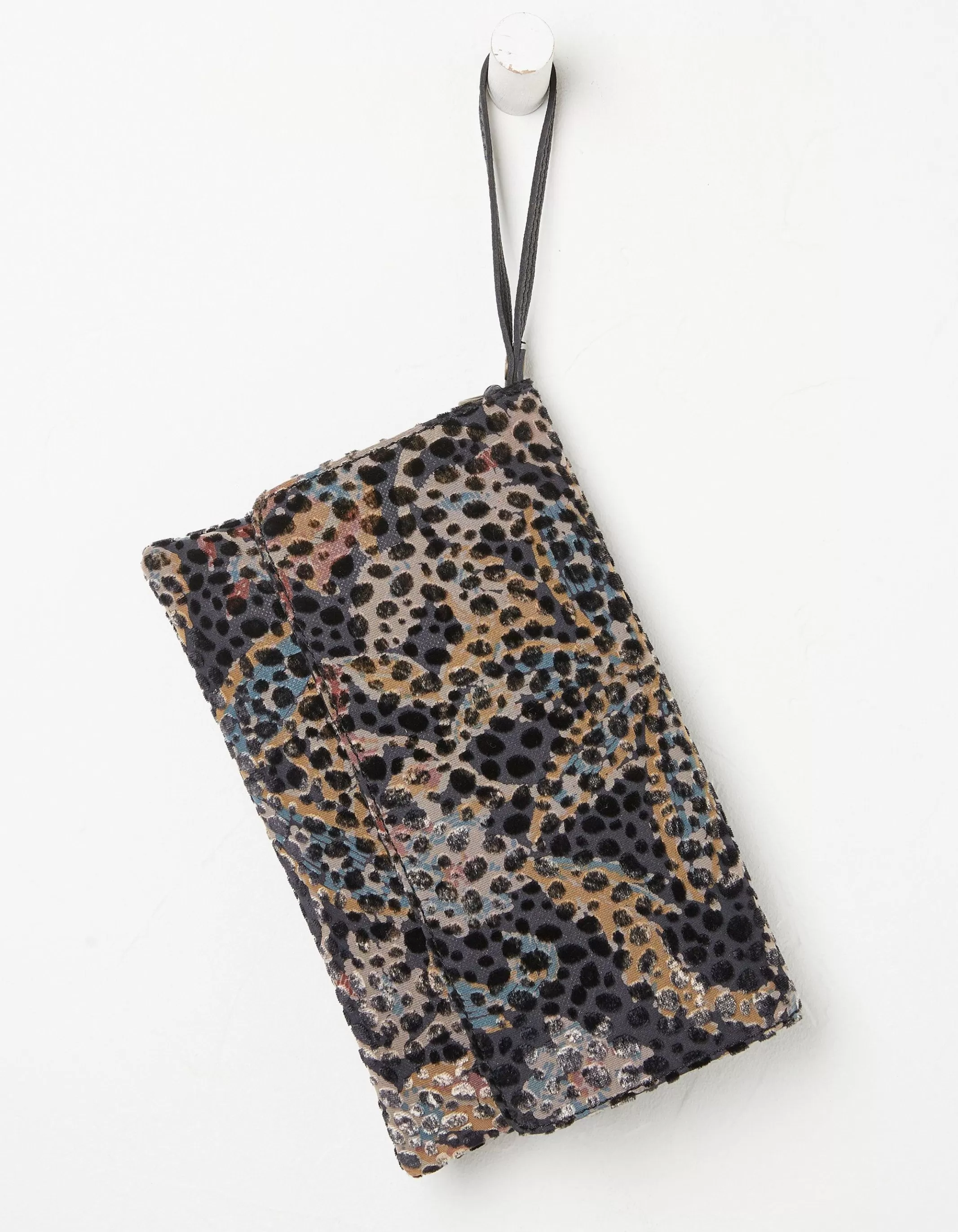 Sale FatFace Elena Wristlet Crossbody Bag Black