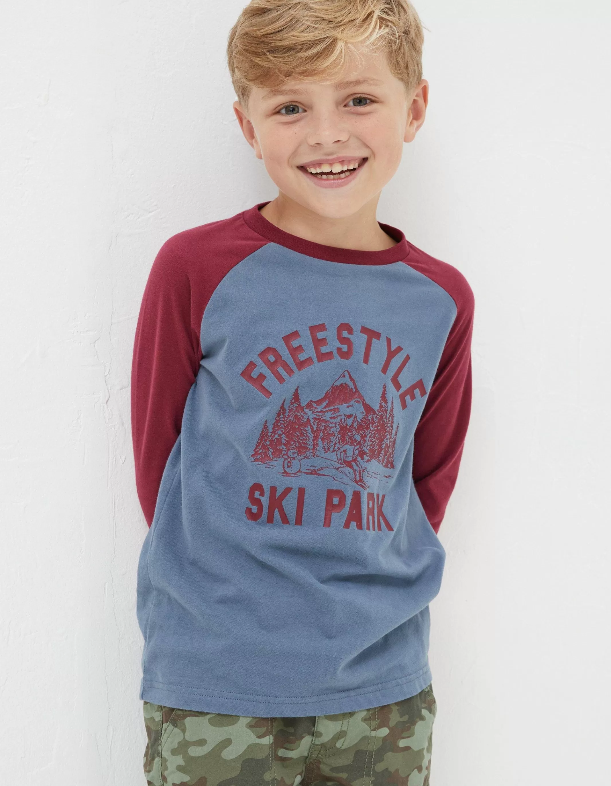 Fashion FatFace Freestyle Ski Raglan T-Shirt Burgundy