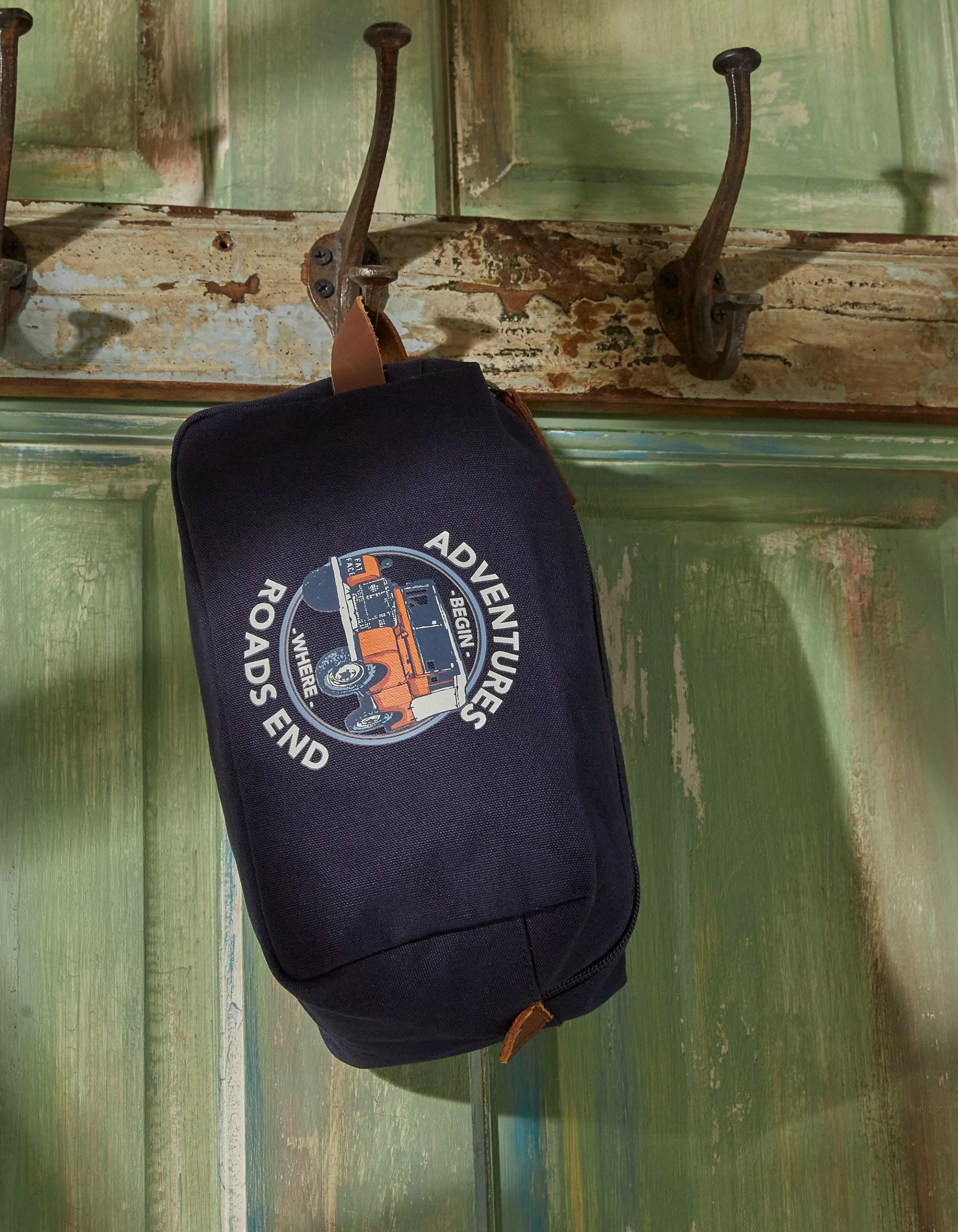 Sale FatFace Land Rover Wash Bag Navy