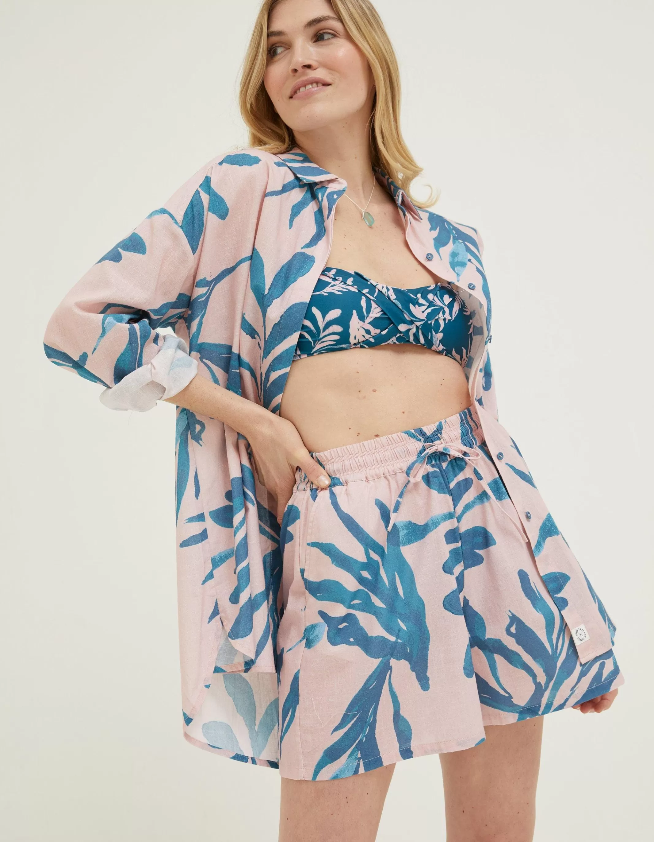 New FatFace Mcs Drifting Seaweed Flippy Shorts Pink