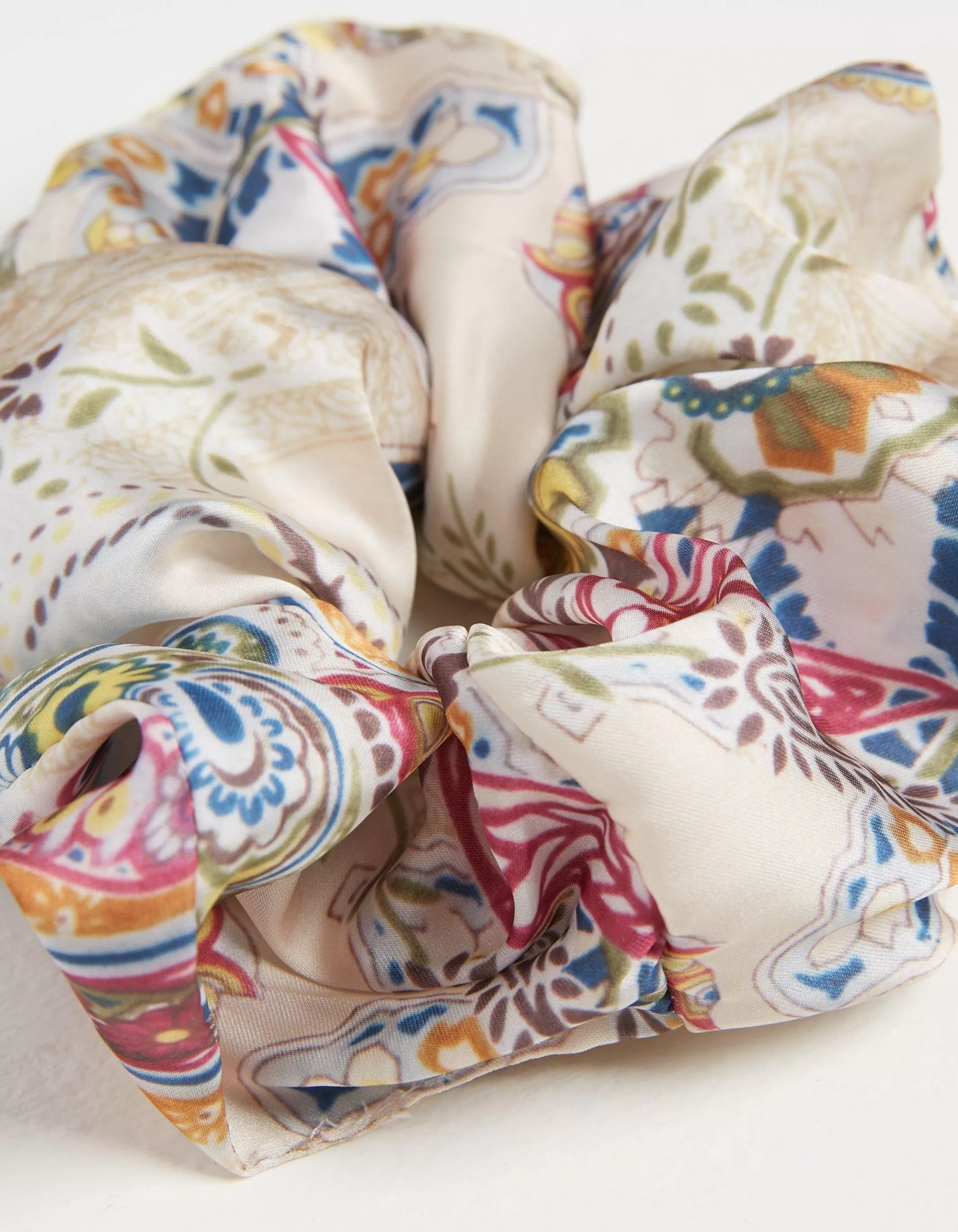 Cheap FatFace Paisley Scrunchie Ivory