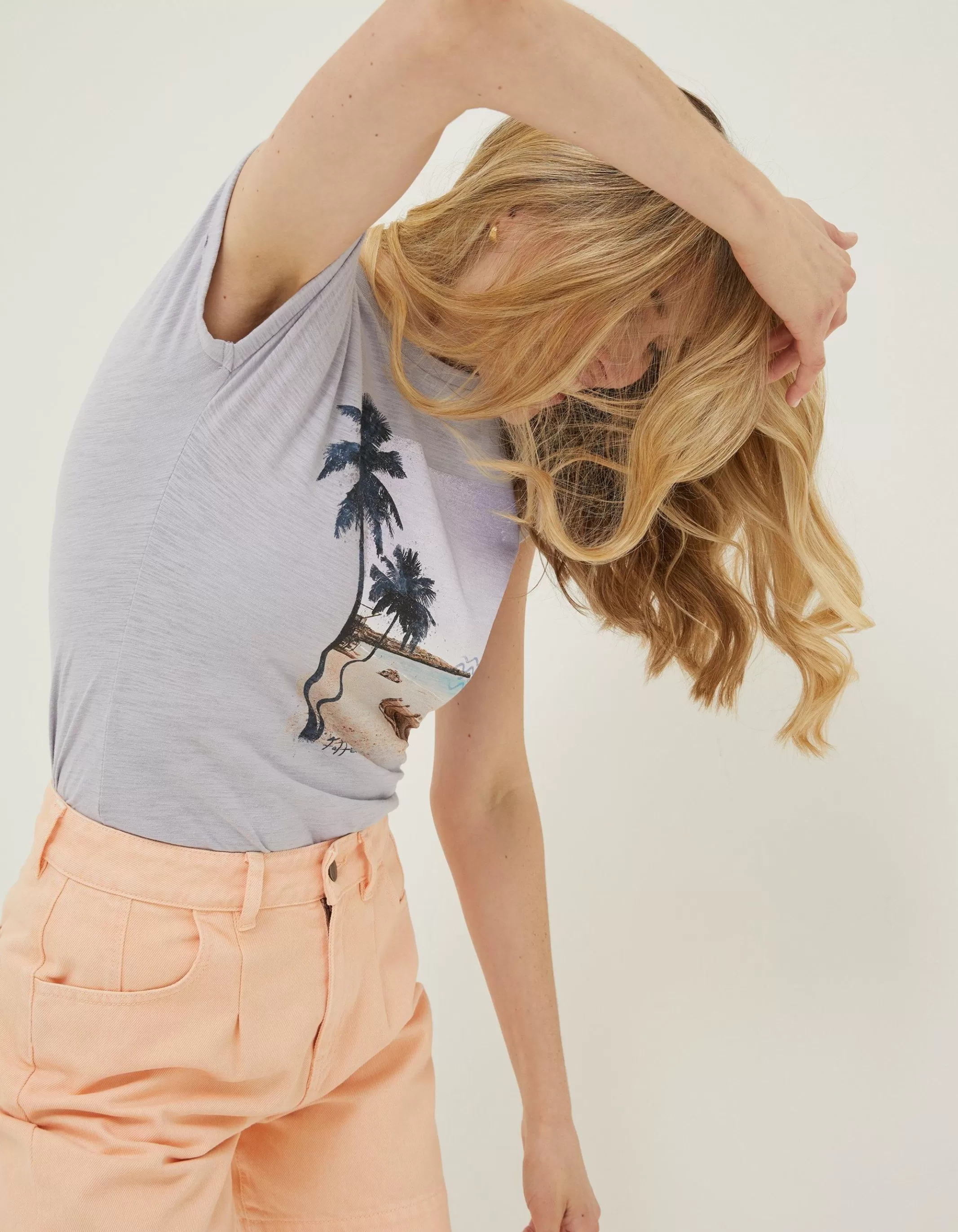 Fashion FatFace Photographic T Shirt Lilac
