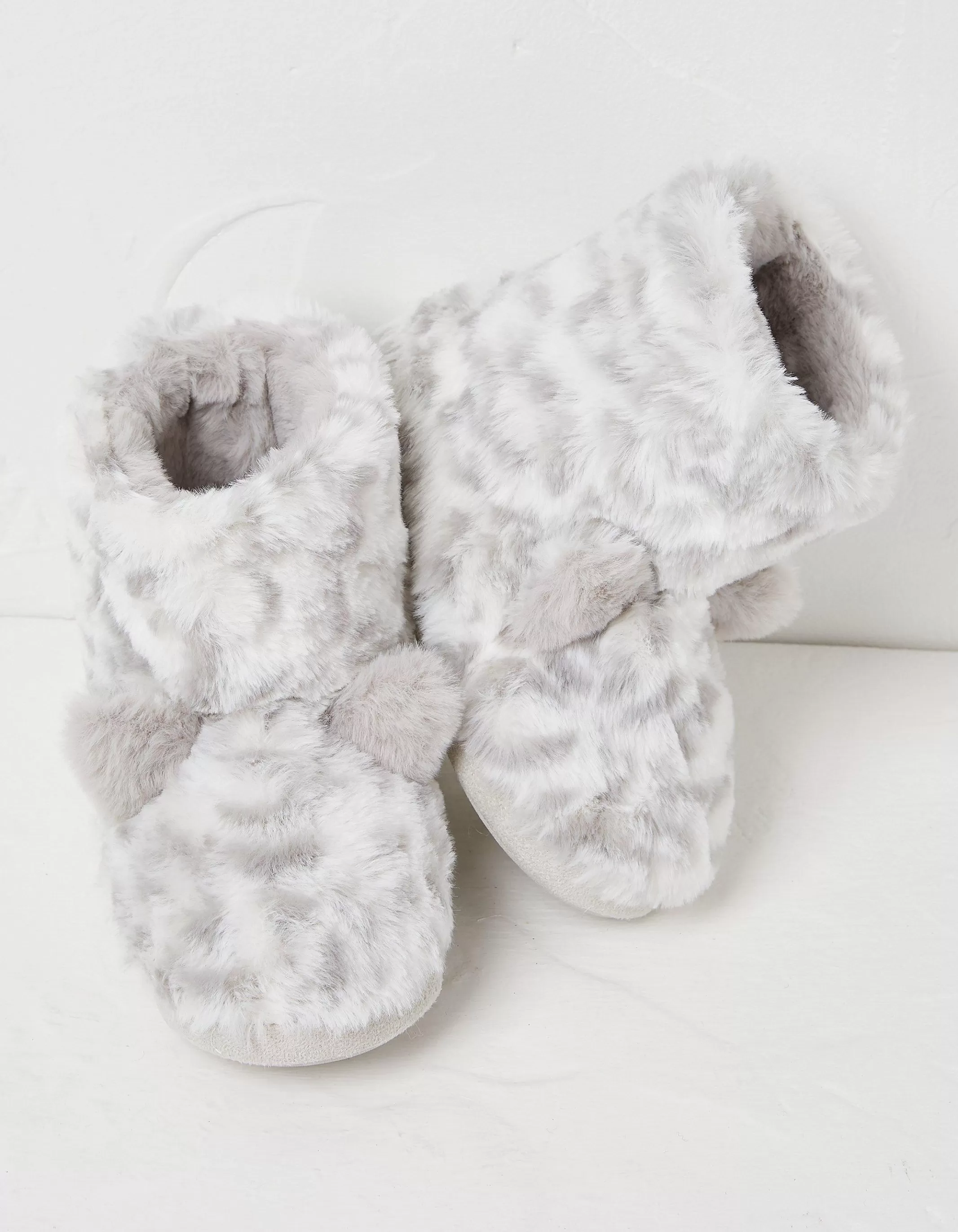 Outlet FatFace Sadie Snow Leopard Slipper Boot Grey