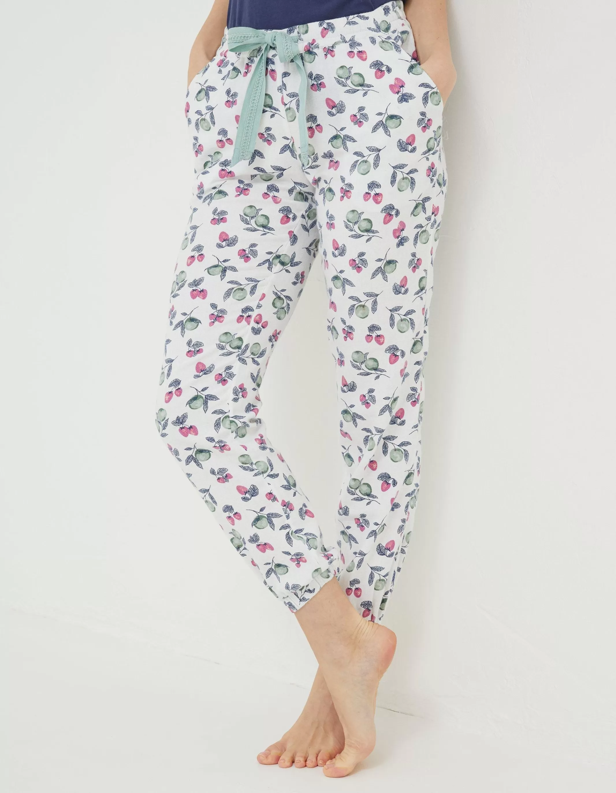 New FatFace Strawberry Cuffed Pants Ivory