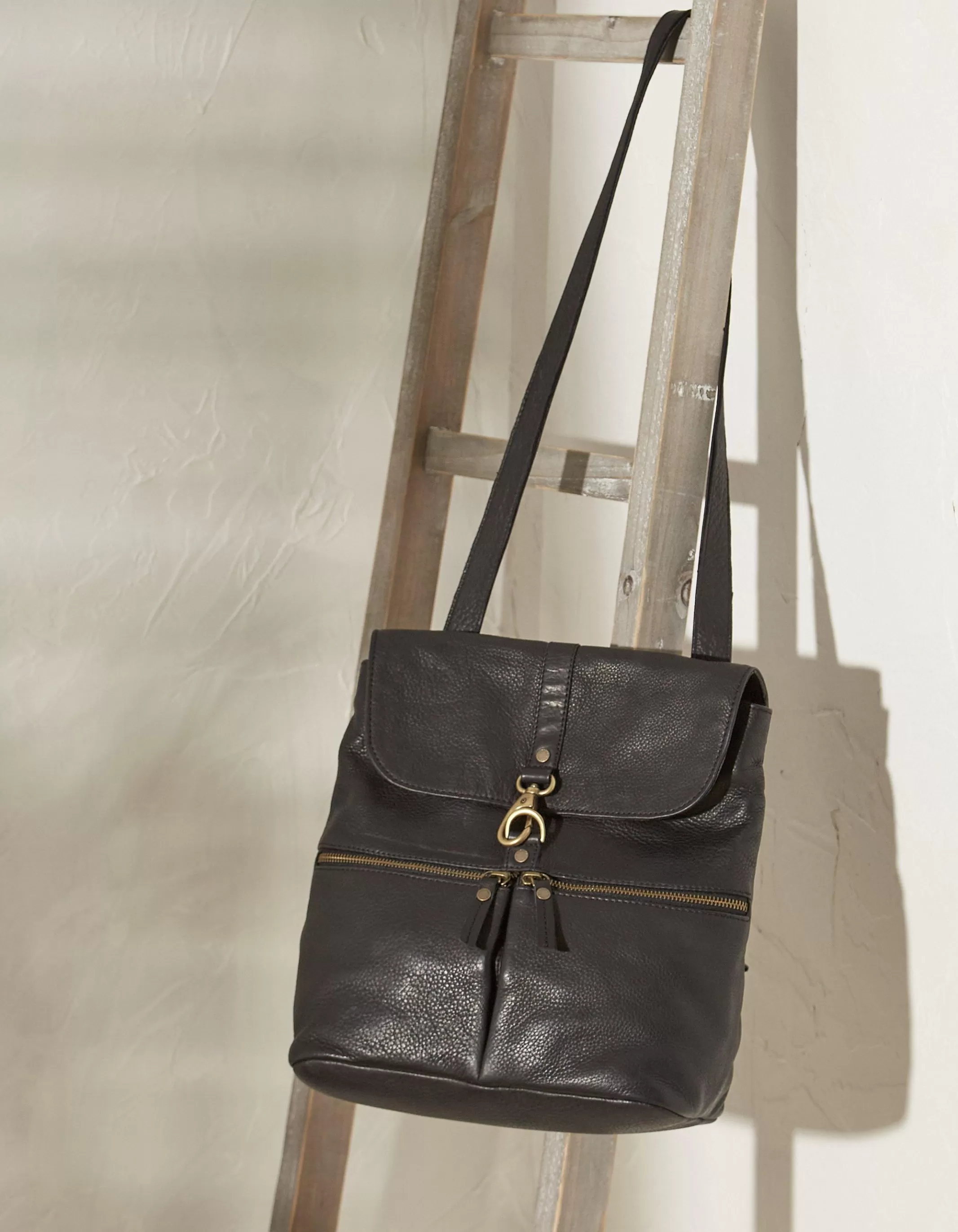 Cheap FatFace The Pia Multifunctional Bag Black