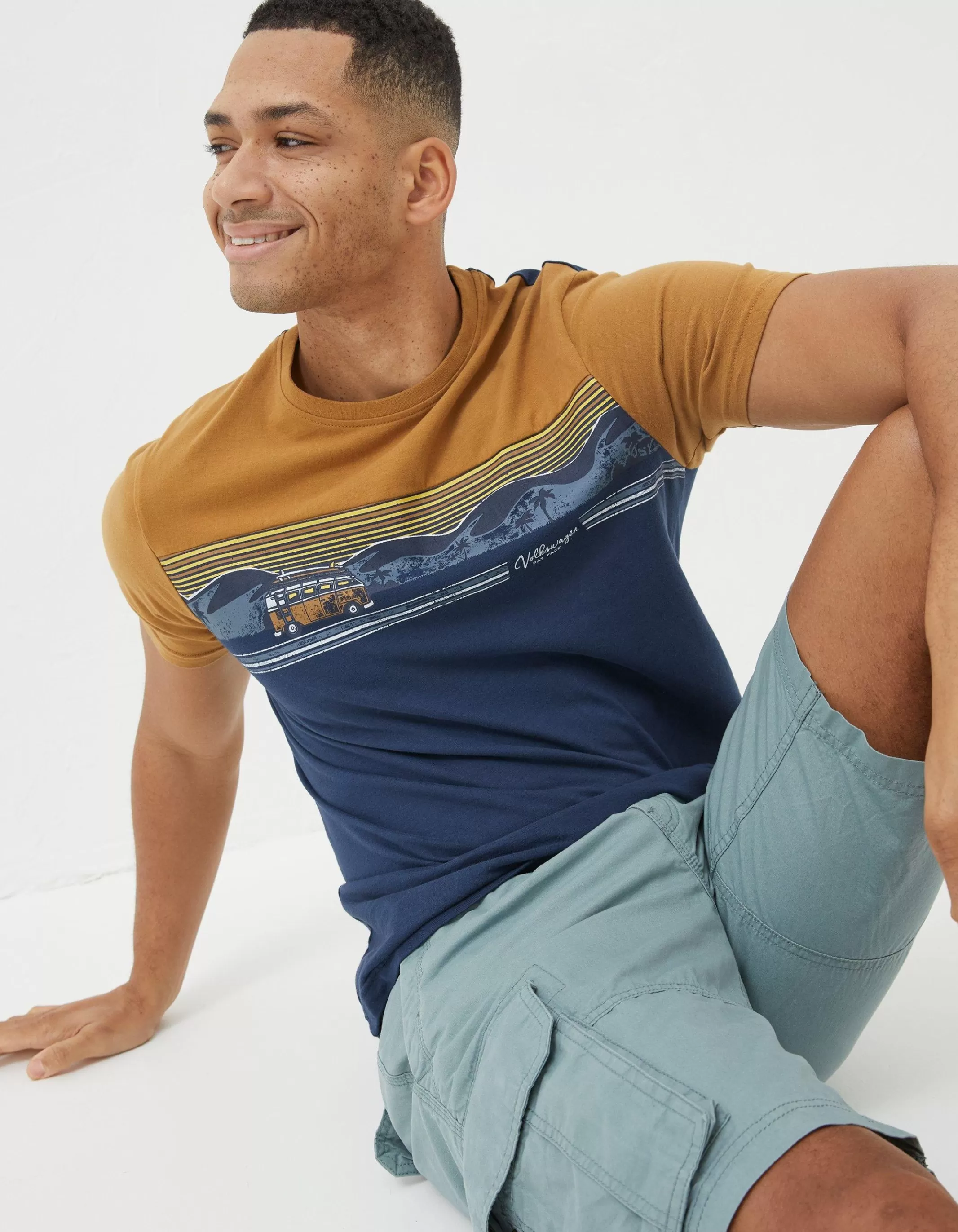 Hot FatFace Volkswagen Chest Stripe T-Shirt Tan