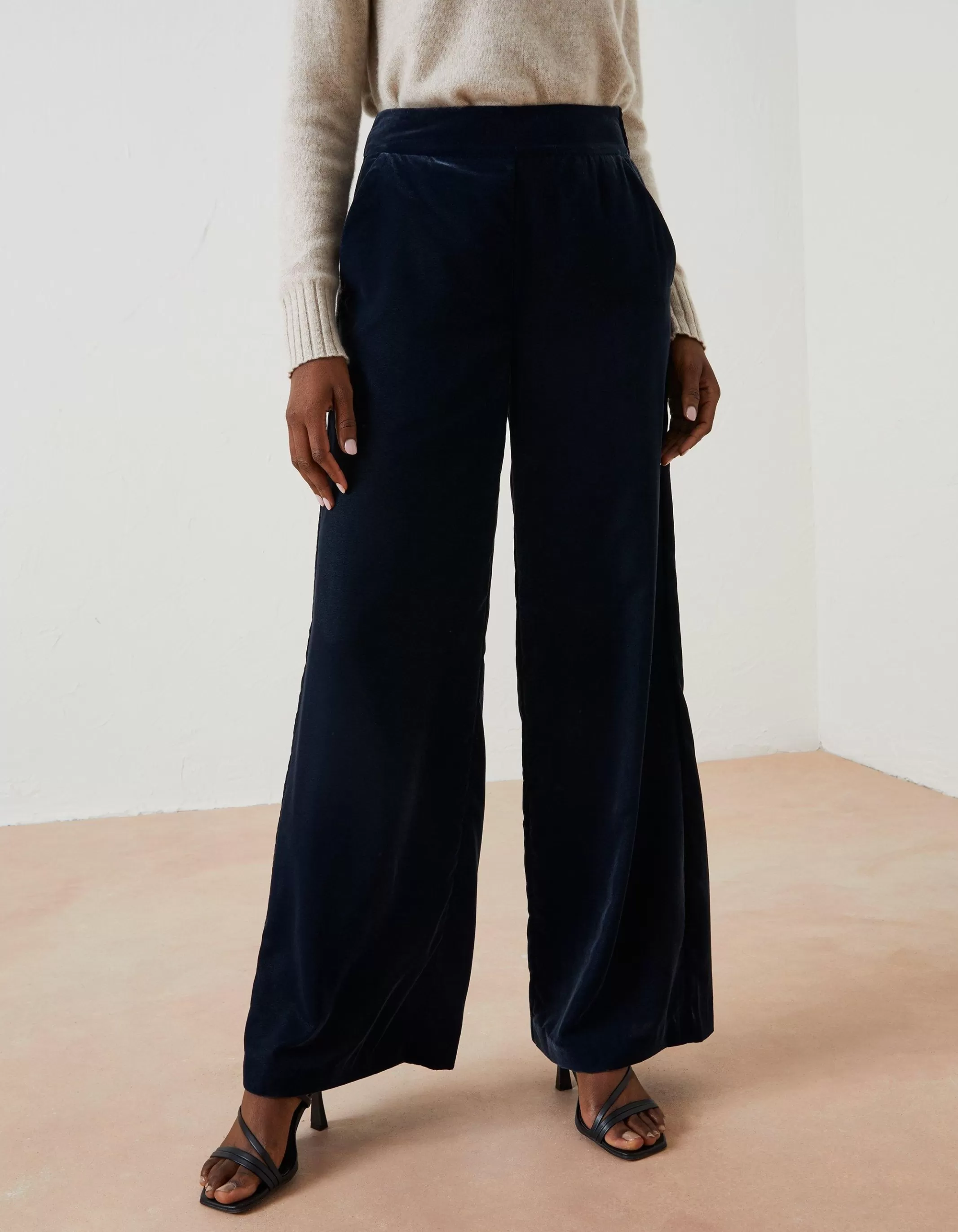Store FatFace Wide Leg Velvet Trousers Dark Navy